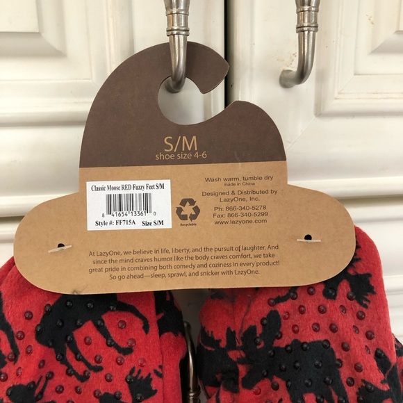 🫎 NWT Lazy One Women’s Moose Fuzzy Feet slippers - Picture 6 of 8